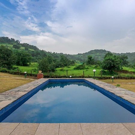 לונבלה Stayvista'S Shivom Villa 2 - A Serene Escape With Views Of The Valley And Lake מראה חיצוני תמונה